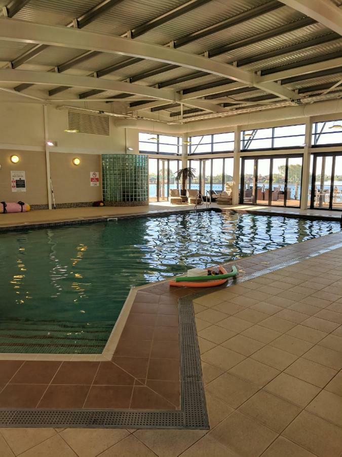 P&D'S Pearl Caravan At Tattershall Lakes Country Park Hotel Exterior photo